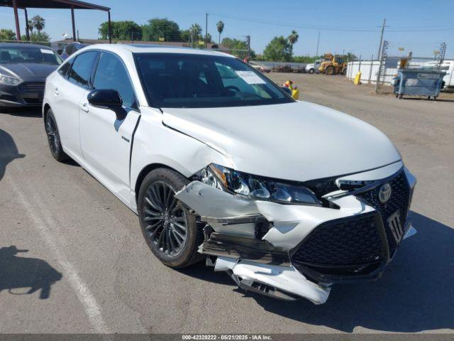  Salvage Toyota Avalon Hybrid