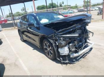  Salvage Toyota Crown Signia
