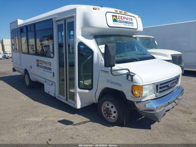  Salvage Ford Bus E-450 Cutaway