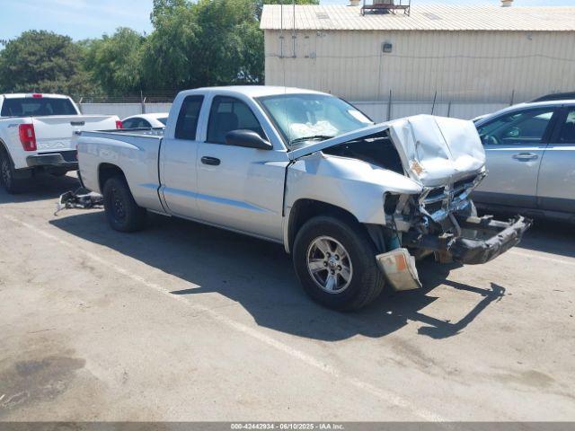  Salvage Dodge Dakota