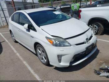  Salvage Toyota Prius