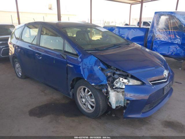  Salvage Toyota Prius v