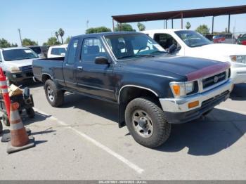  Salvage Toyota Pickup