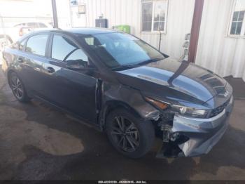  Salvage Kia Forte