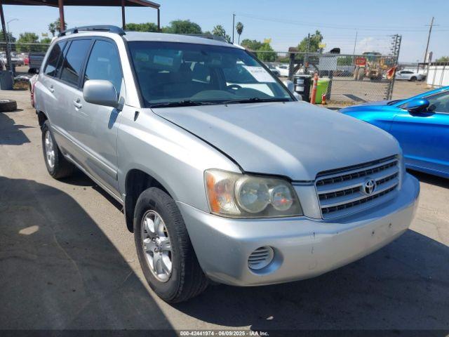  Salvage Toyota Highlander