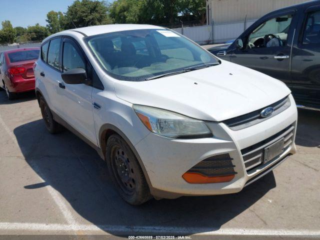  Salvage Ford Escape