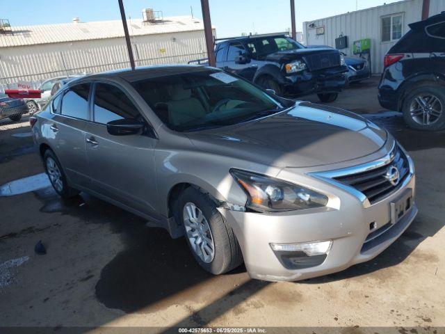  Salvage Nissan Altima
