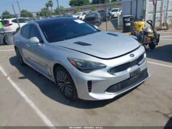  Salvage Kia Stinger