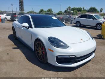  Salvage Porsche Panamera