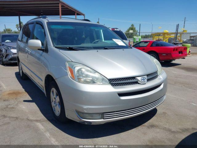  Salvage Toyota Sienna