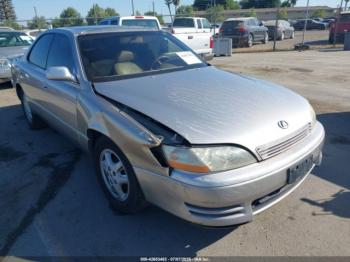  Salvage Lexus Es