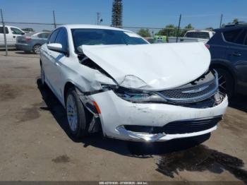  Salvage Chrysler 200