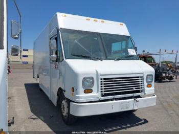 Salvage Workhorse Custom Cha Commercial Chassis