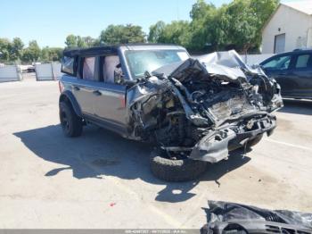  Salvage Ford Bronco