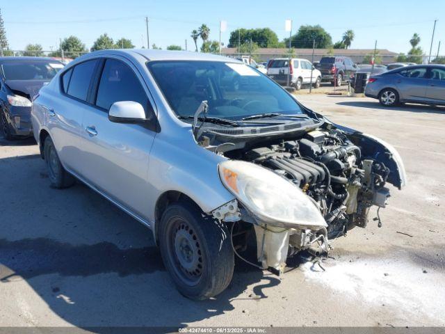  Salvage Nissan Versa