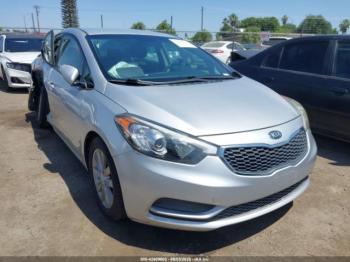  Salvage Kia Forte