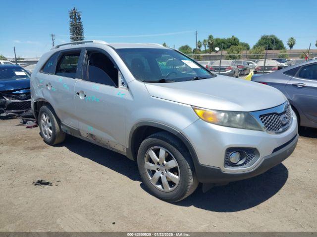  Salvage Kia Sorento