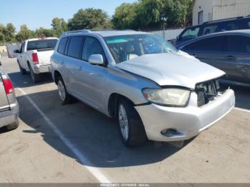  Salvage Toyota Highlander