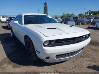  Salvage Dodge Challenger