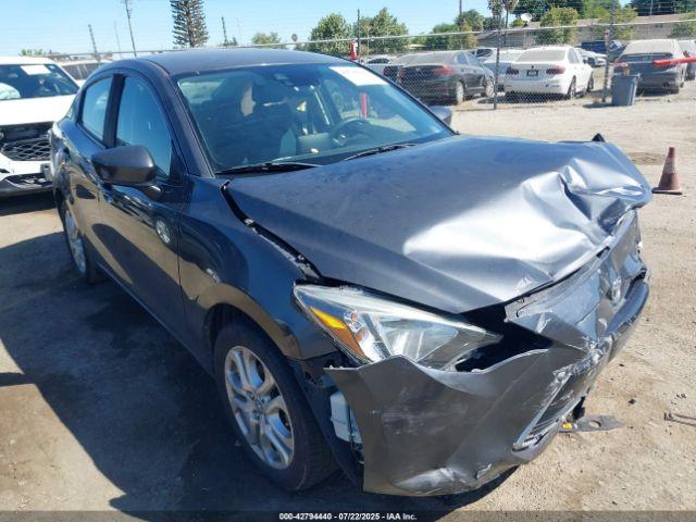  Salvage Toyota Yaris