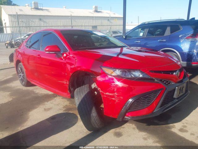  Salvage Toyota Camry