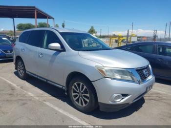  Salvage Nissan Pathfinder