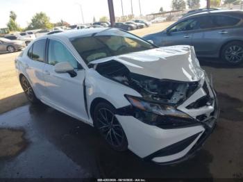  Salvage Toyota Camry