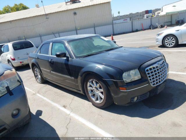  Salvage Chrysler 300