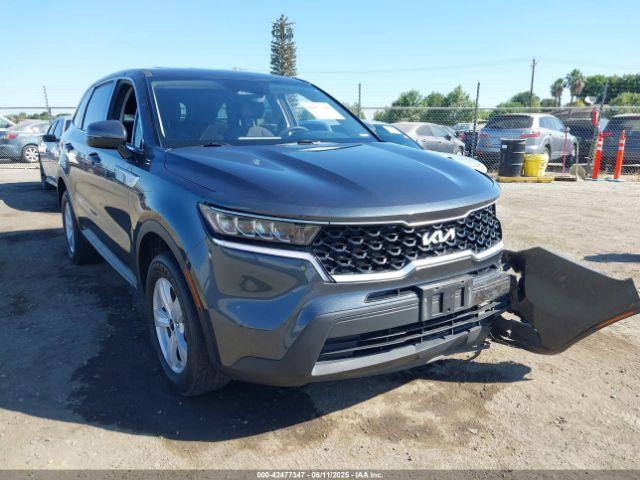  Salvage Kia Sorento