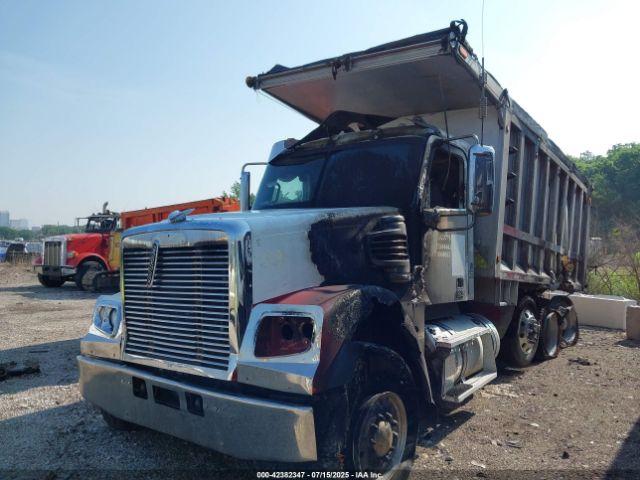  Salvage Freightliner Sd122