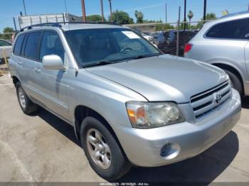  Salvage Toyota Highlander