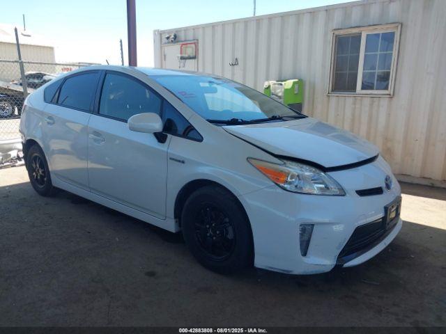  Salvage Toyota Prius