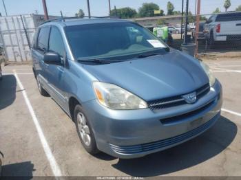  Salvage Toyota Sienna