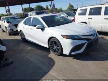  Salvage Toyota Camry