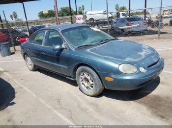  Salvage Ford Taurus