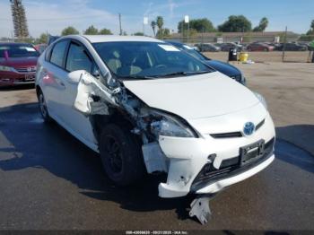  Salvage Toyota Prius