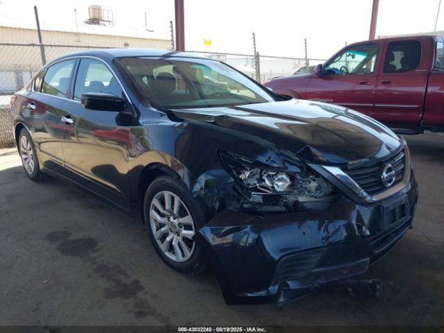  Salvage Nissan Altima