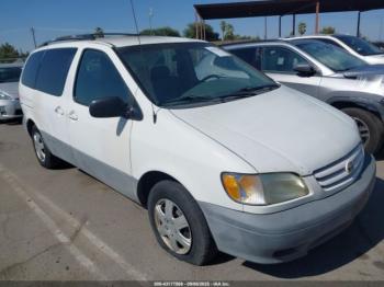  Salvage Toyota Sienna