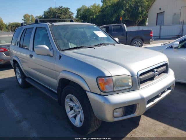  Salvage Nissan Pathfinder