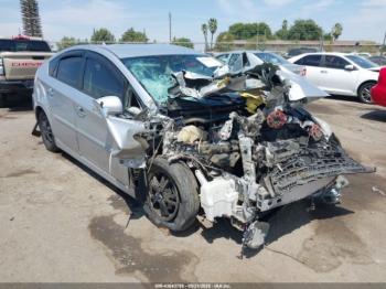  Salvage Toyota Prius