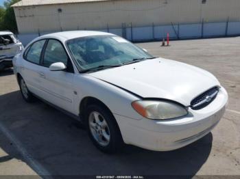  Salvage Ford Taurus