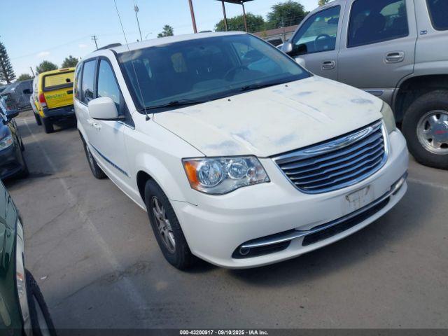  Salvage Chrysler Town & Country