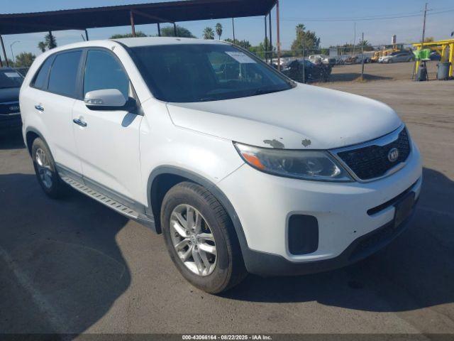  Salvage Kia Sorento
