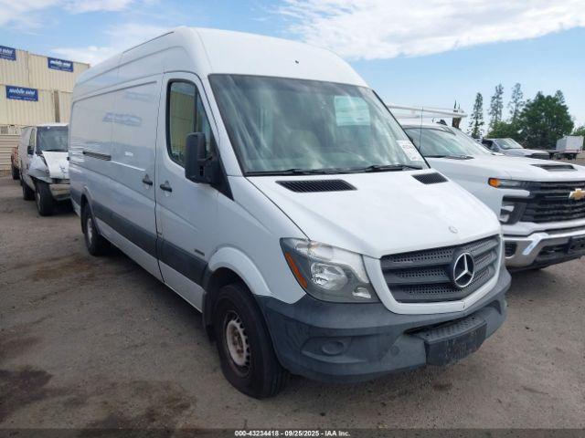  Salvage Mercedes-Benz Sprinter 2500