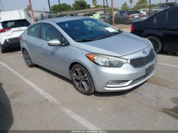  Salvage Kia Forte