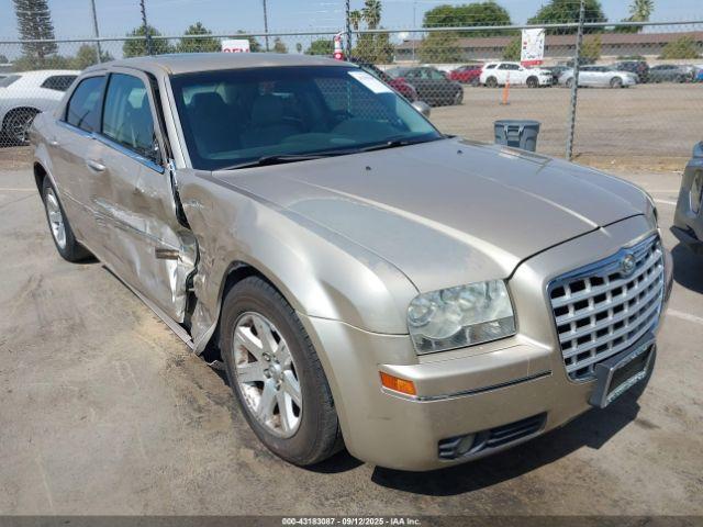  Salvage Chrysler 300