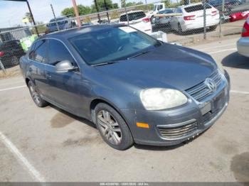  Salvage Volkswagen Jetta