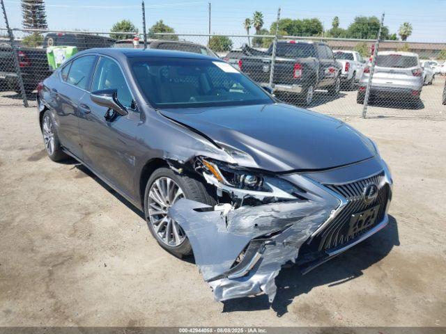  Salvage Lexus Es