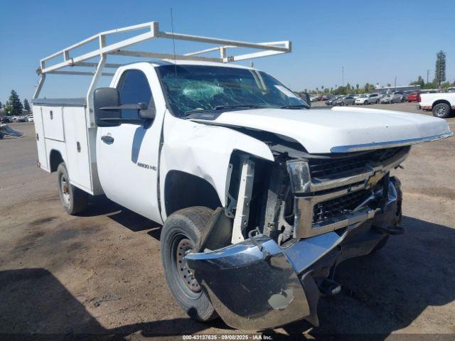  Salvage Chevrolet Silverado 2500