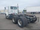 Peterbilt 382 Image 14